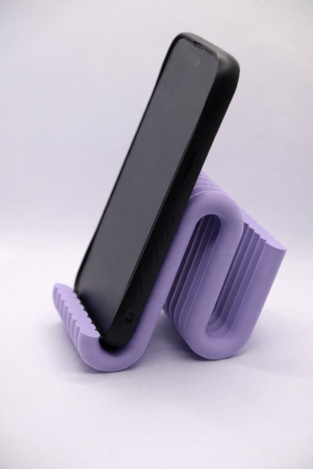 Wiggle mobile phone stand