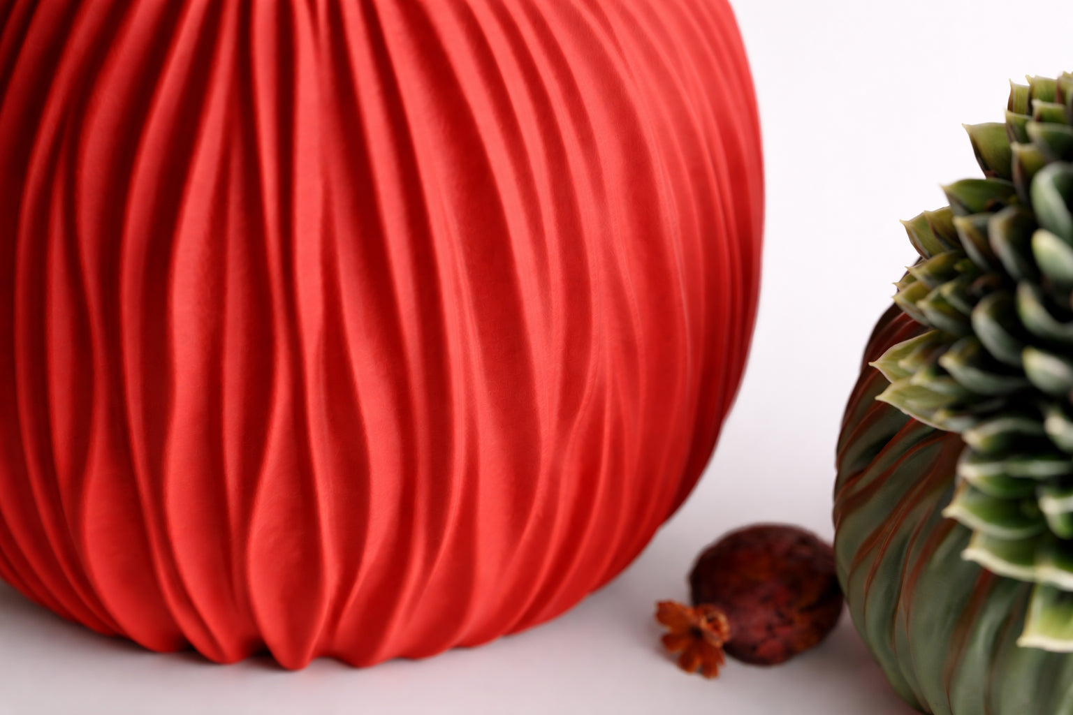 Ondula Ripple Vase | Sculptural 3D Printed Planter | Modern Textured Home Decor