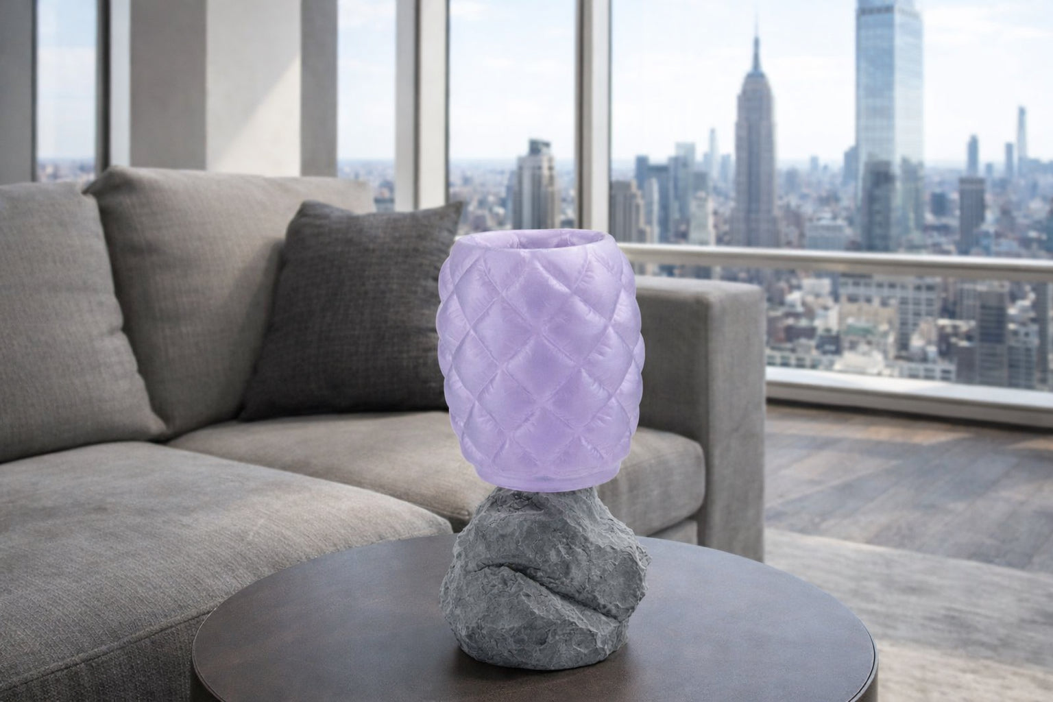 Boulderlit – Weight in stone. Light in spirit.