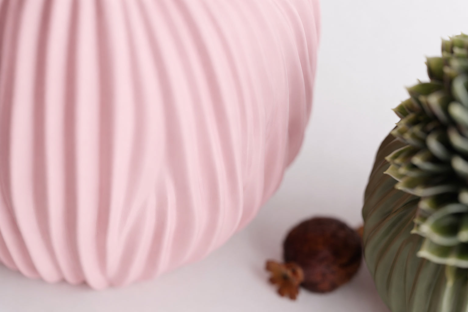 Ondula Ripple Vase | Sculptural 3D Printed Planter | Modern Textured Home Decor